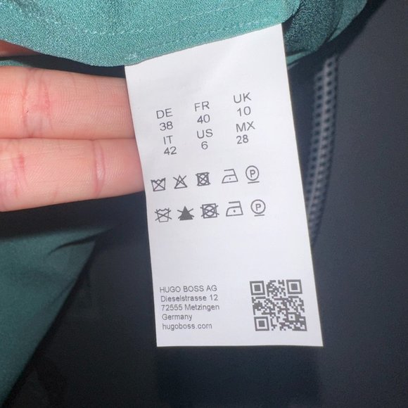 Green Silk Hugo Boss Blouse, size 6 - Picture 4 of 6